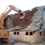 Entire building laying on ground in 25 minutes.  Makes one wonder how stable structure really was.